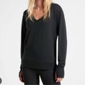 Athleta Black V-Neck Long Sleeve Top